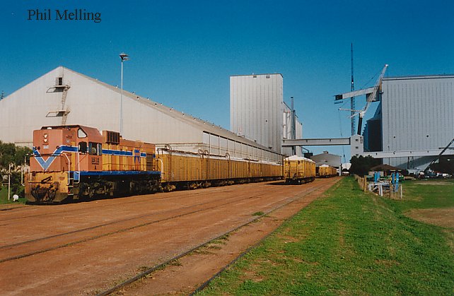 a1512shuntinggeraldton2july94.jpg